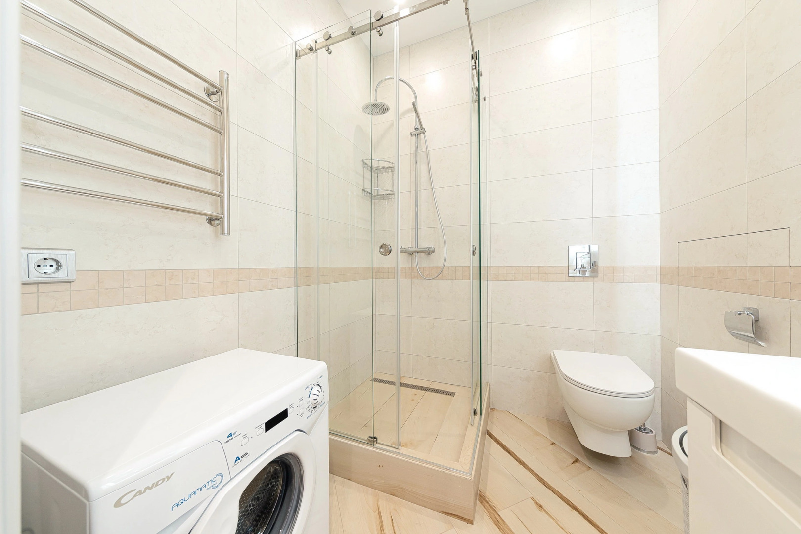 Апартаменты в центре с видом на море 76