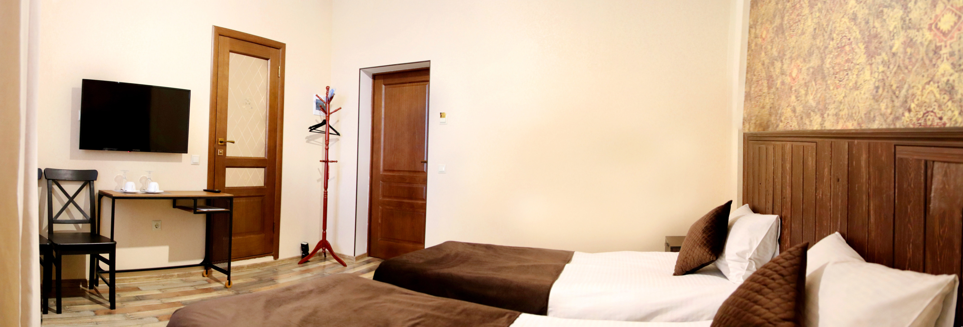 Gostevoj Dom Malen'kij Parizh