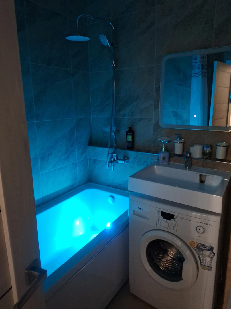 Квартира шикарная с подсветкой ванны