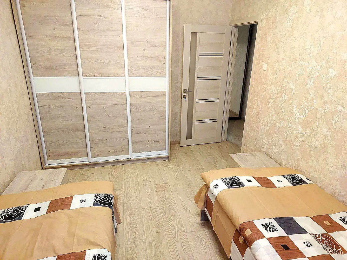 Апартаменты Современная 3-х комнатная квартира