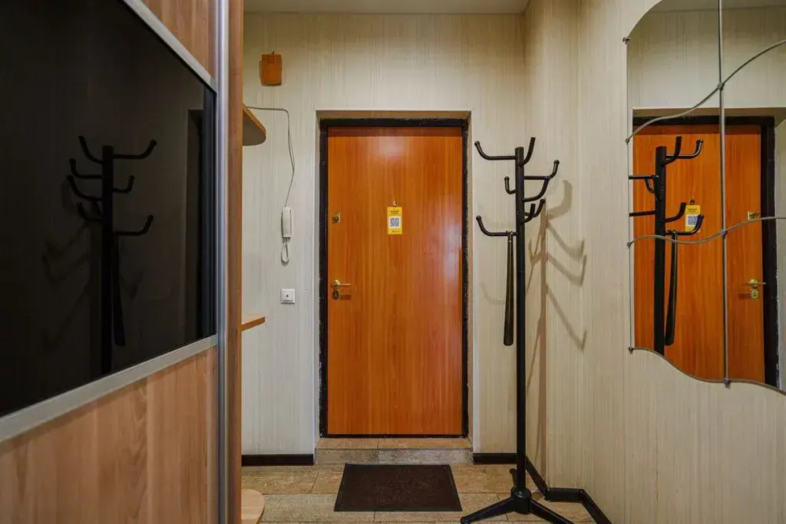 Студия Granada уютная современная в новом доме