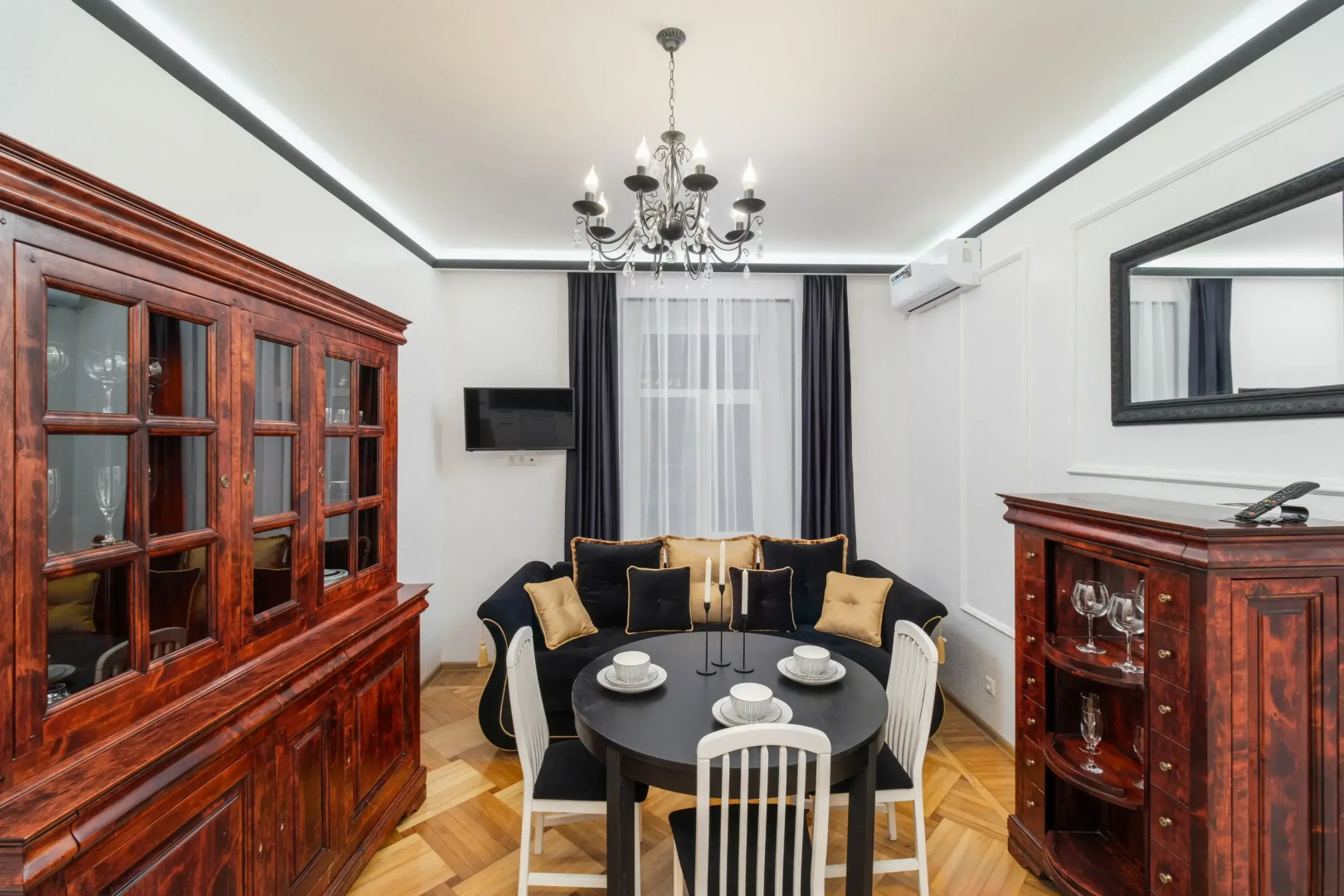 Апартаменты Лофт у Площади Восстания 5 спален