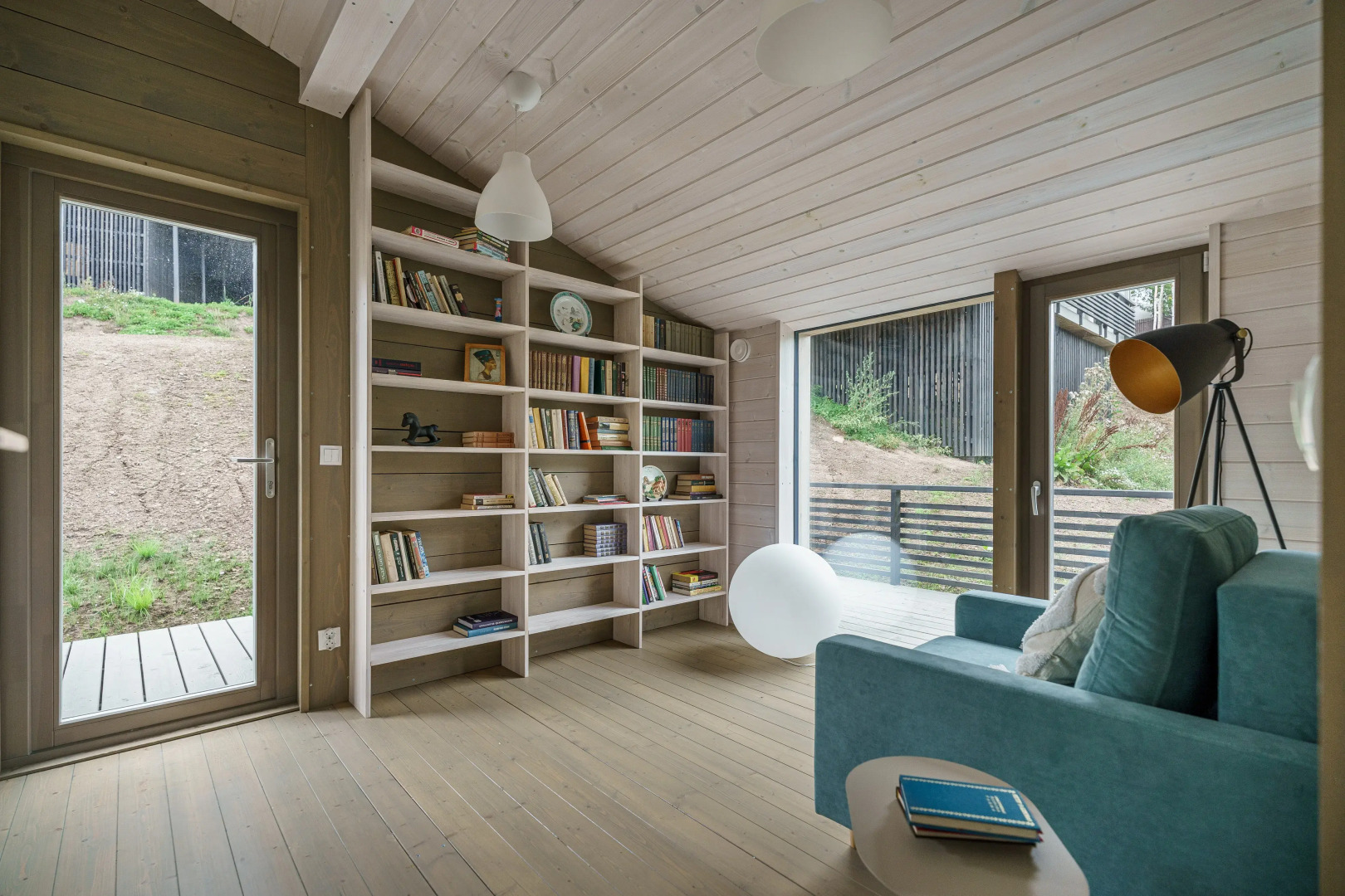 Частный дом пространства три тома у Финского залива