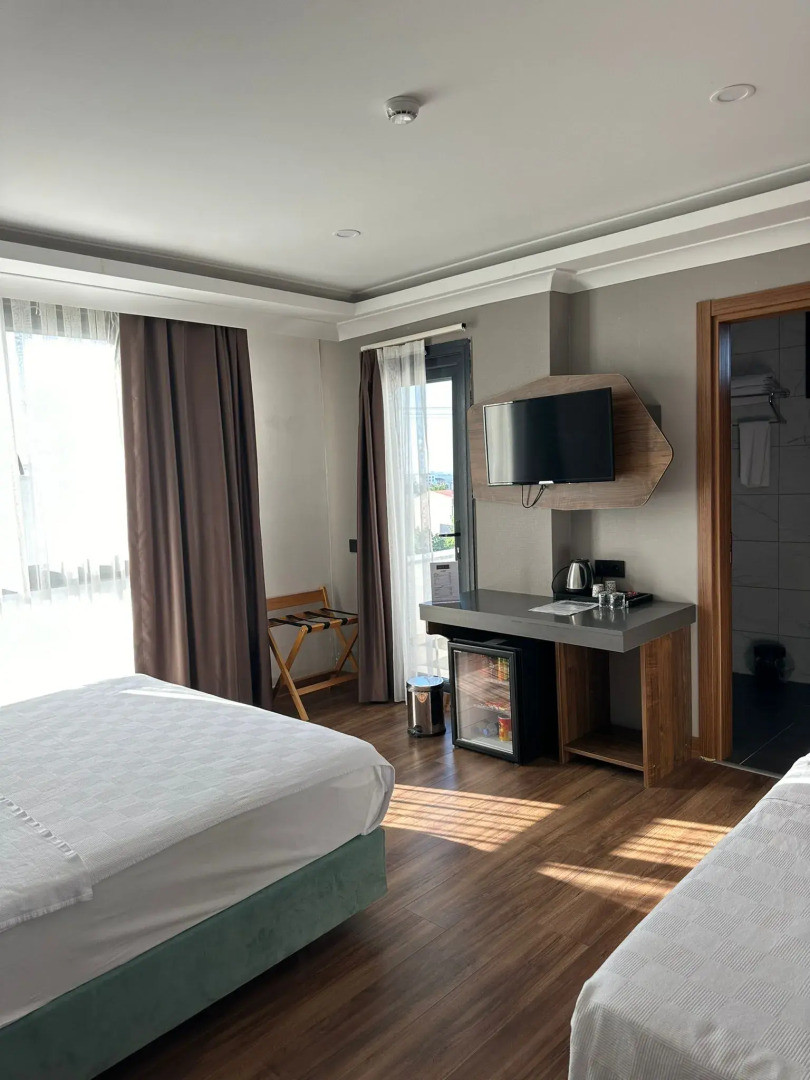 Shelton Airport Otel