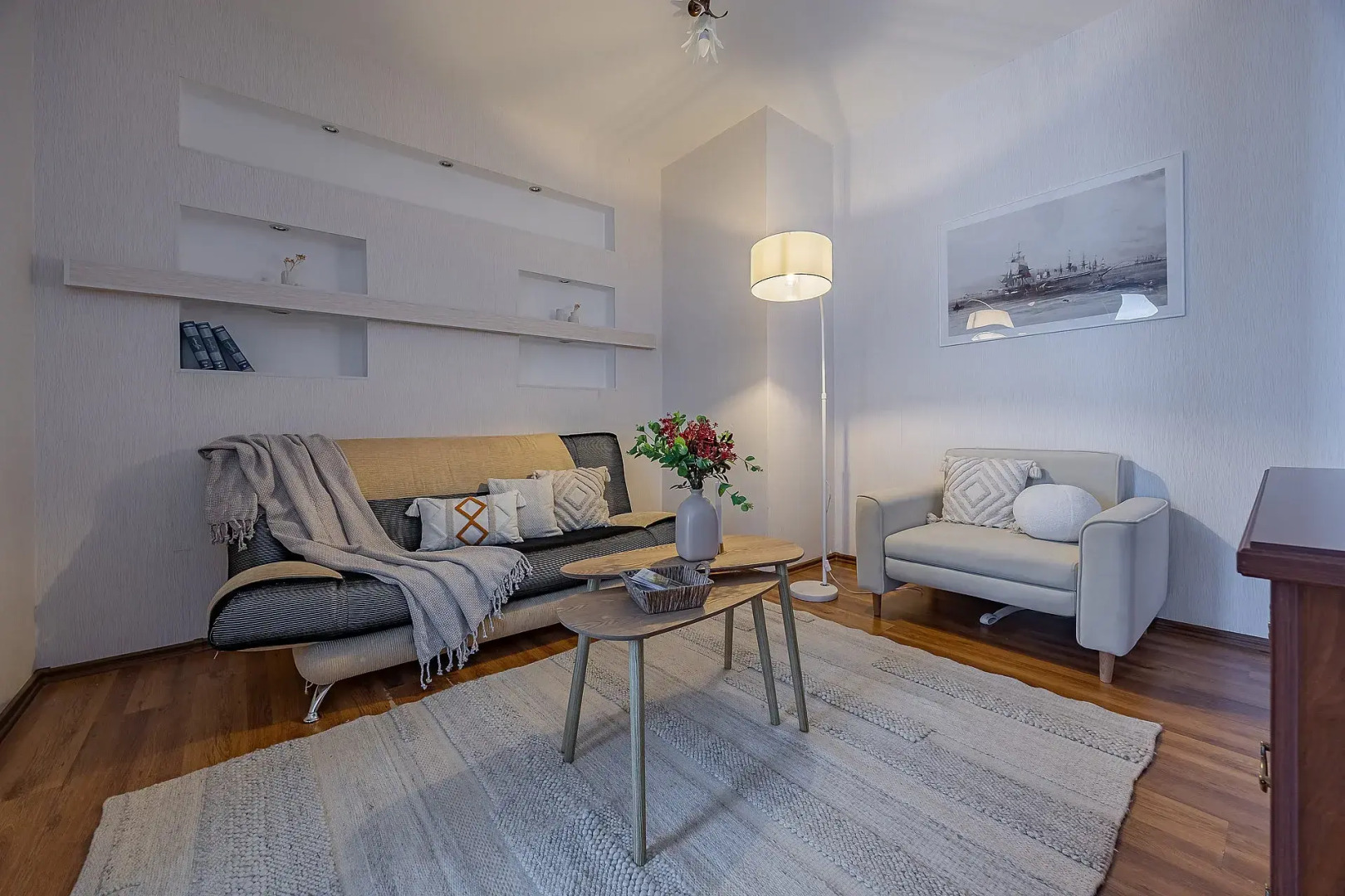 Апартаменты в центре на улице Студеная 68а Сова-Дом