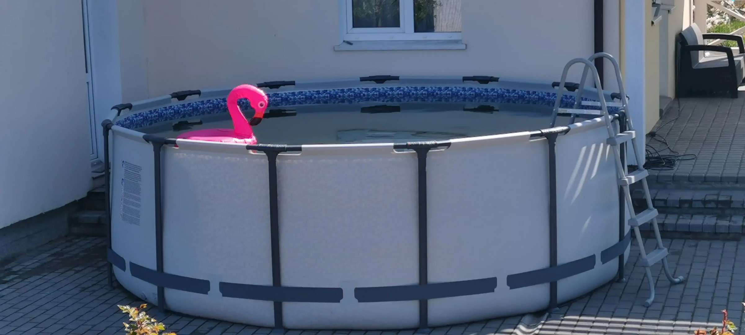 Частный дом на берегу моря с бассейном