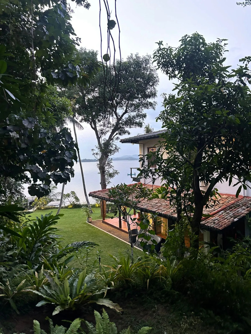 Вилла South Point Cottage 3 bedrooms Lake front