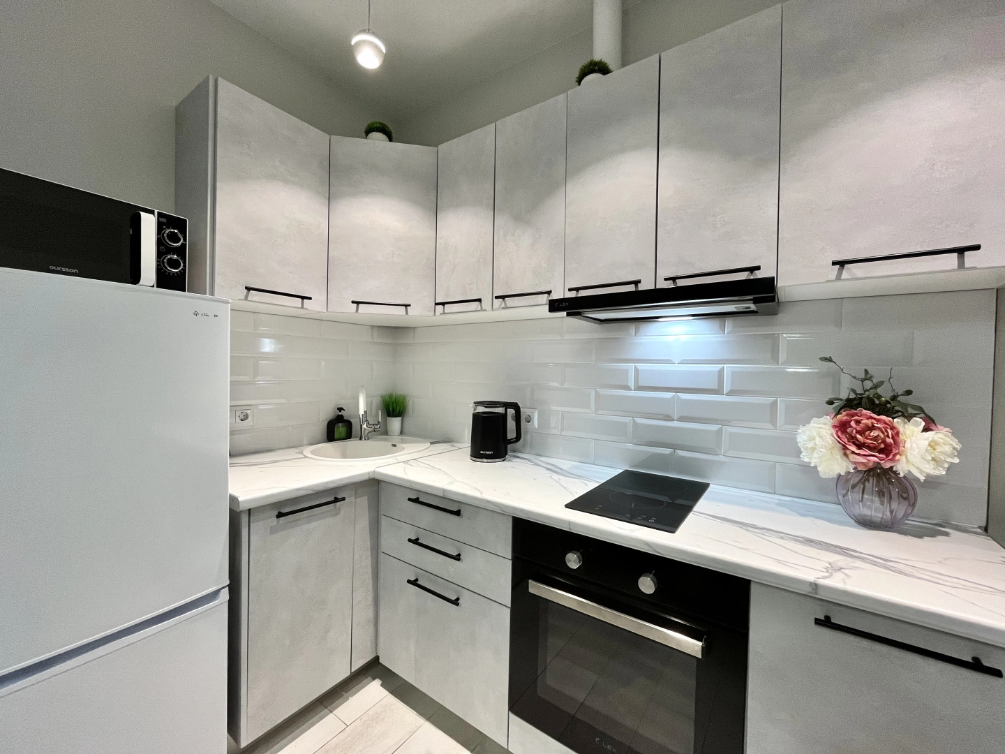 Квартира студия в Cамом сердце Адлера