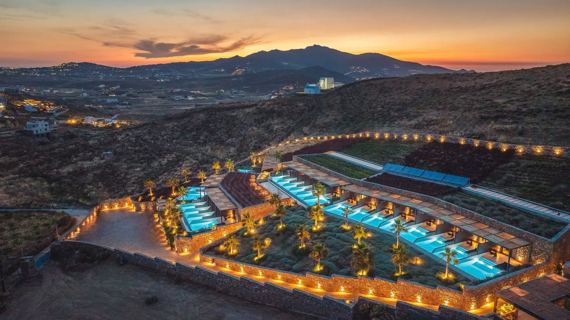 Отель Ftelia Black Villas