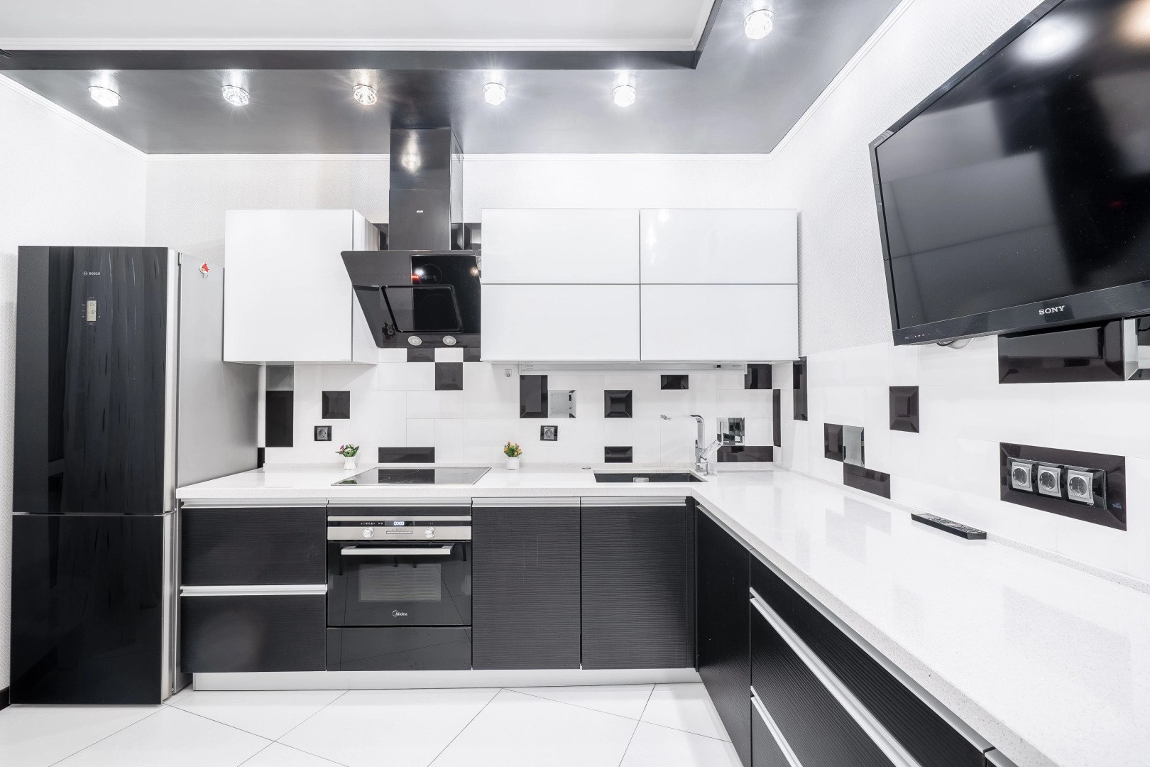 Апартаменты с балконом на Скрыганова