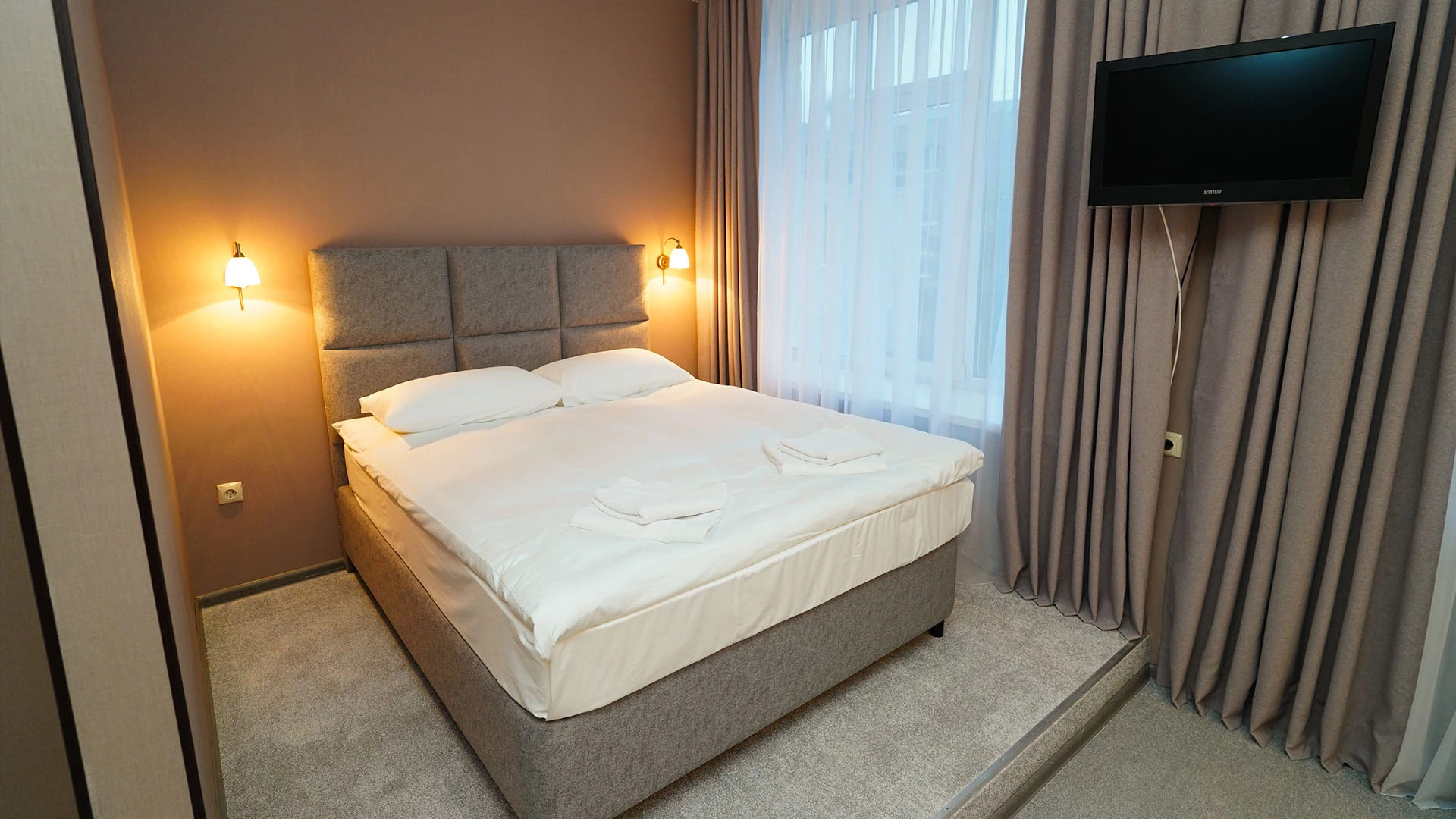 Отель People Town