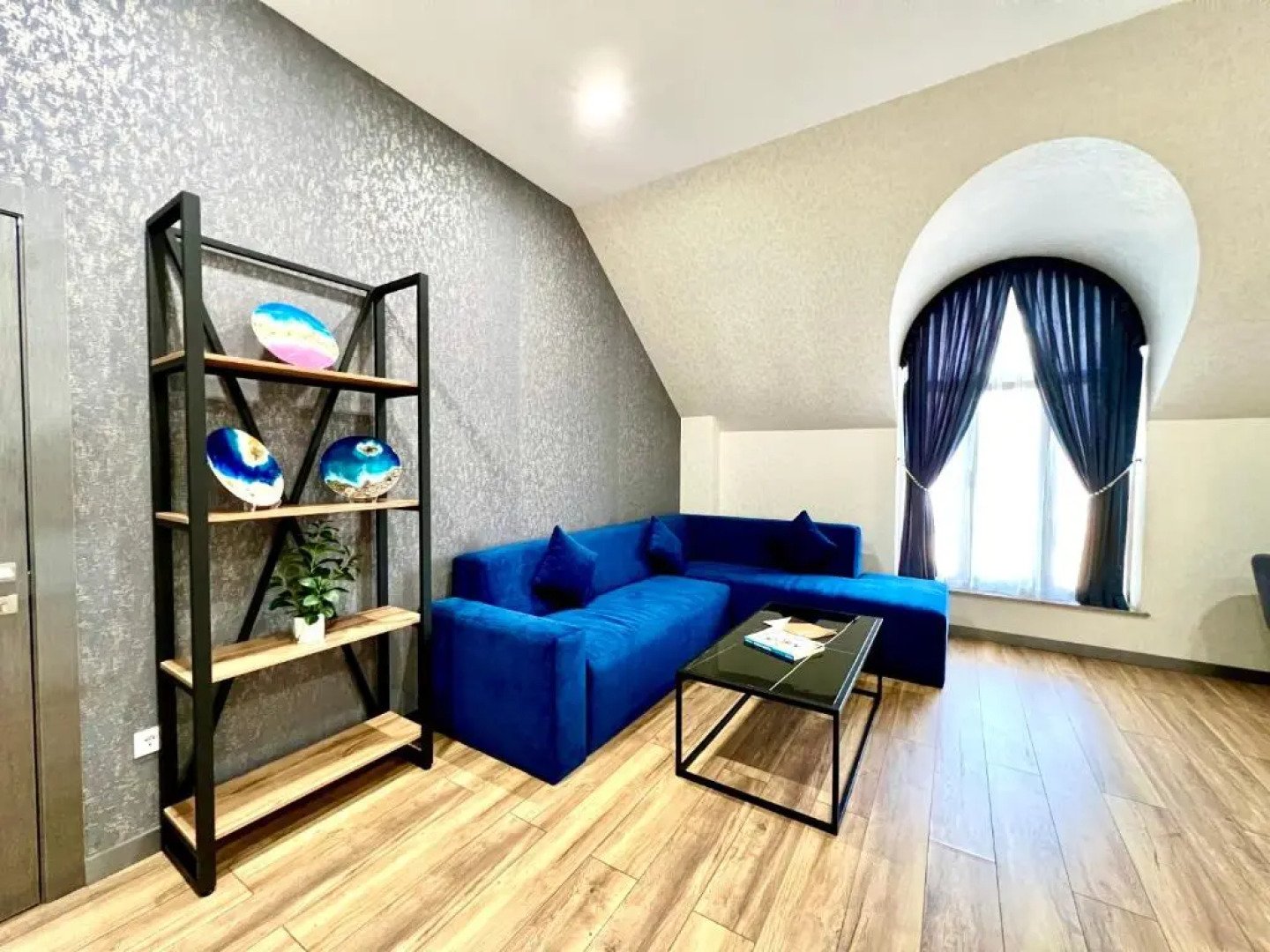 Отель Alpha Plaza