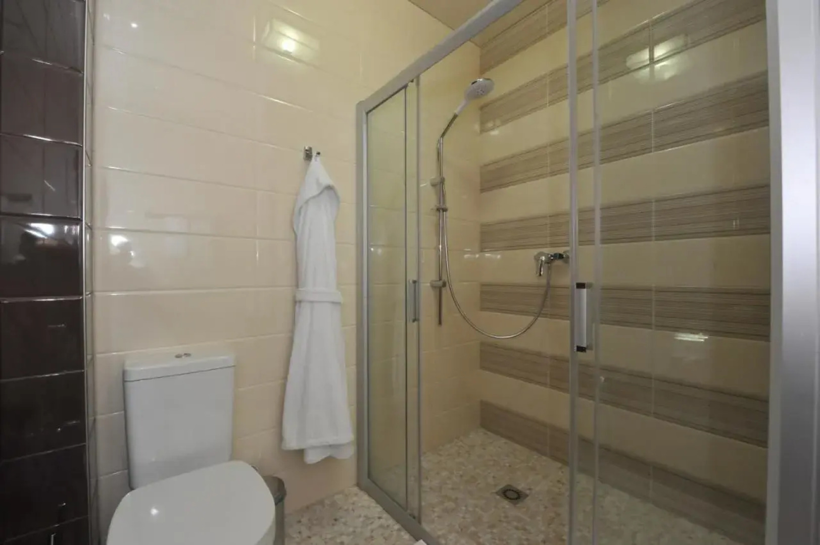 Отель Rest House