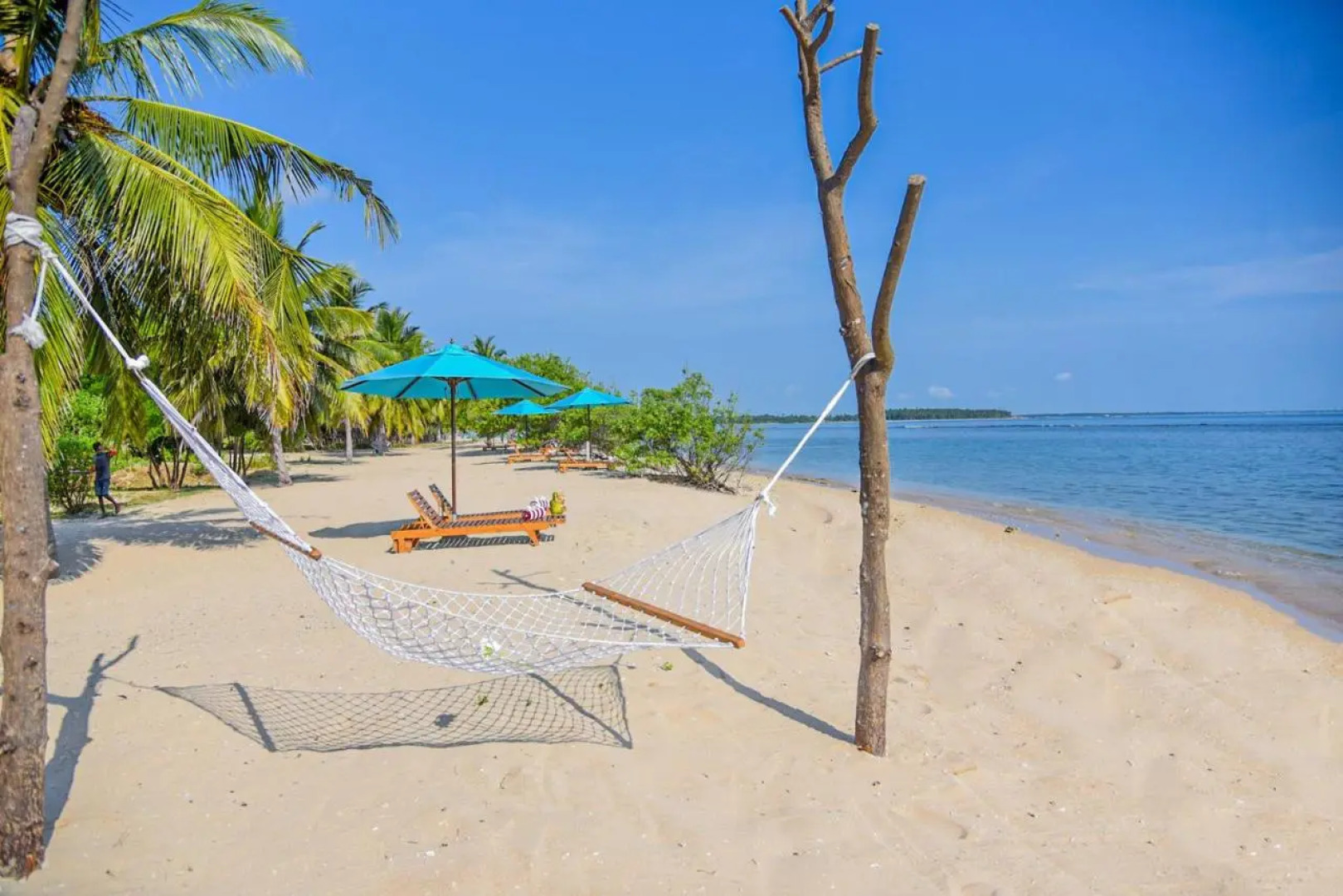 Отель Breeze Pasikudah Resort