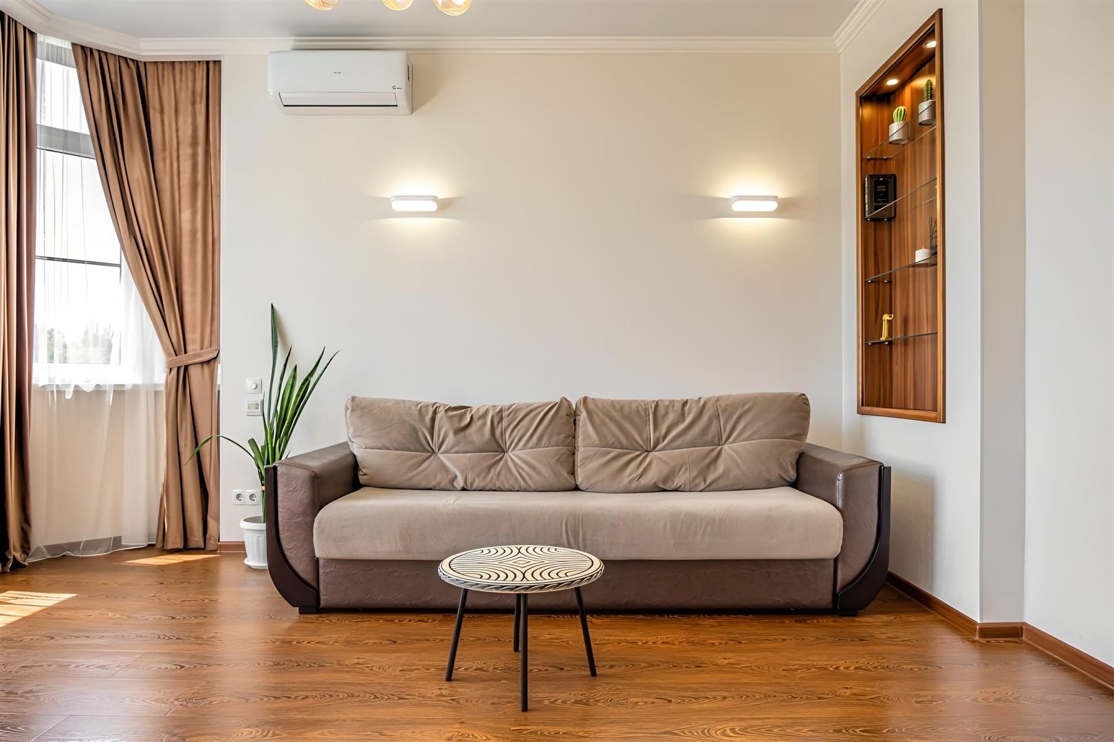 Апартаменты в центре города с видом на парк