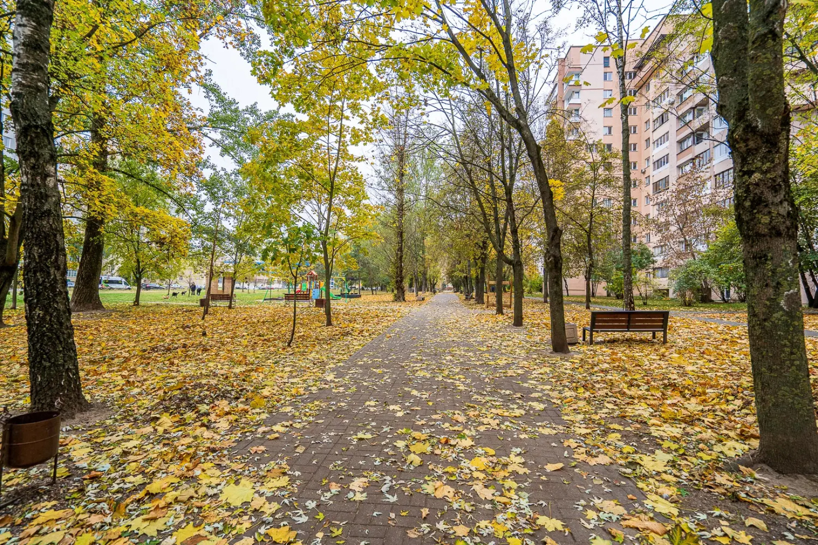 Квартира Апартаменты Ladgorna на Мележа 4