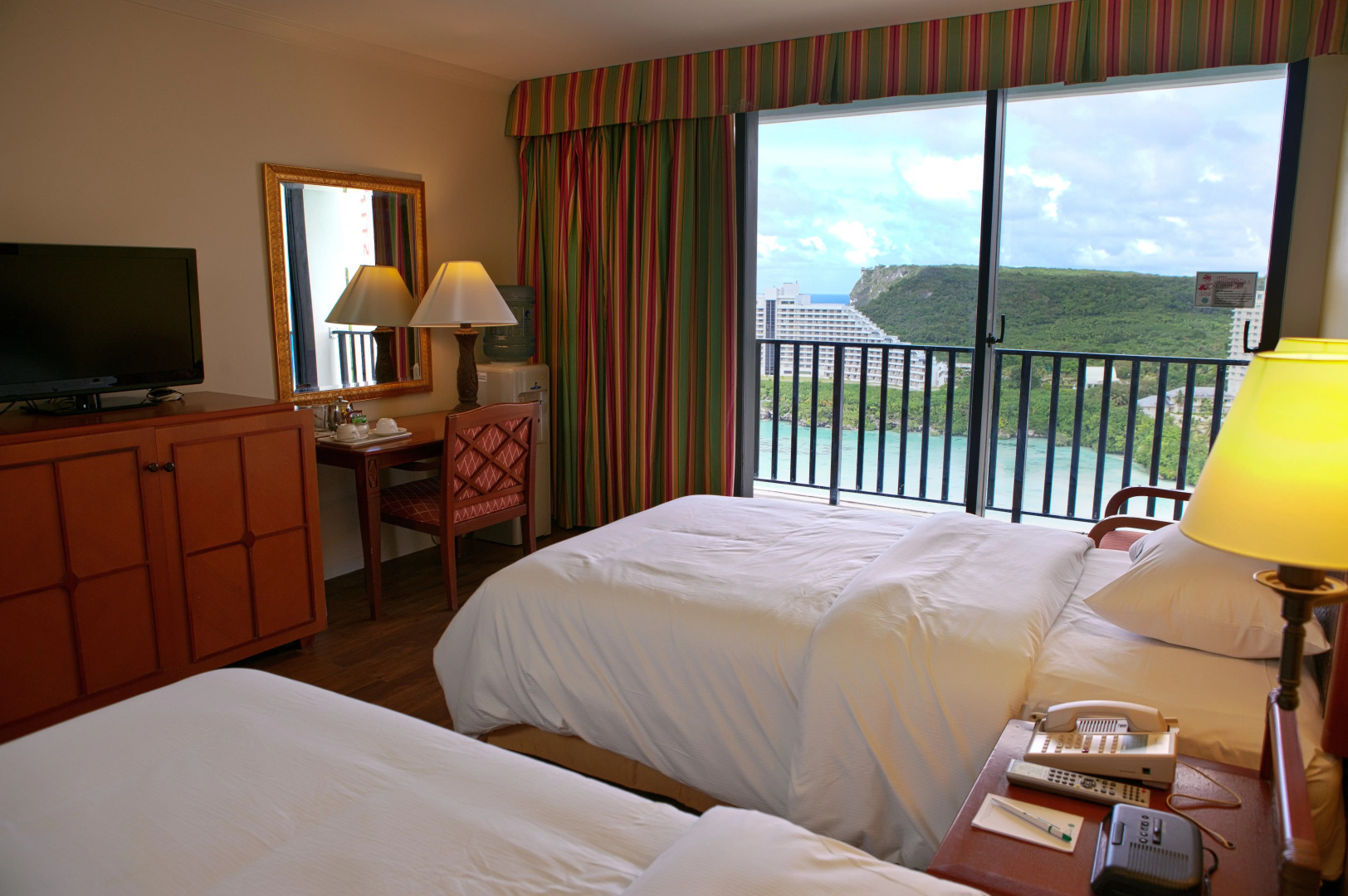 Отель Guam Reef