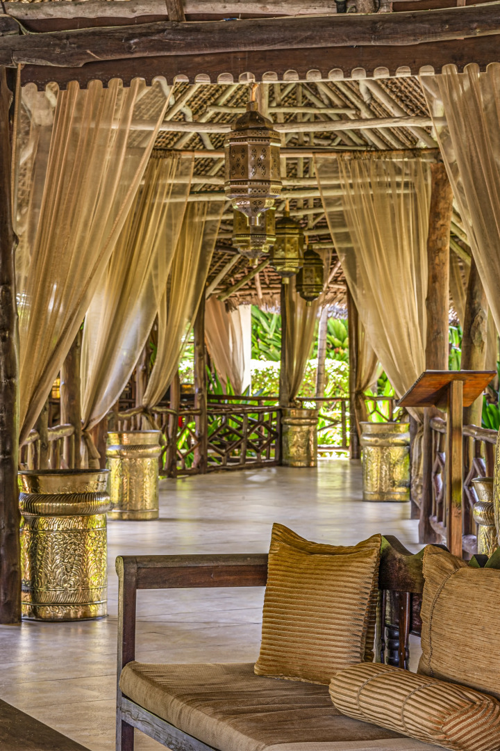 Отель Breezes Beach Club & Spa – Half Board