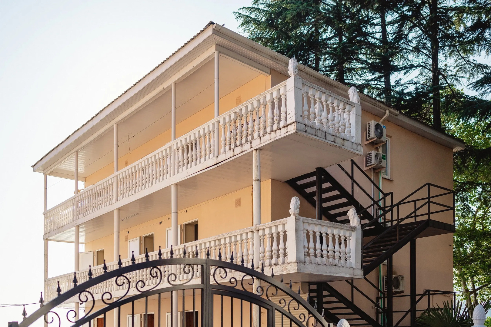 Отель Тарба