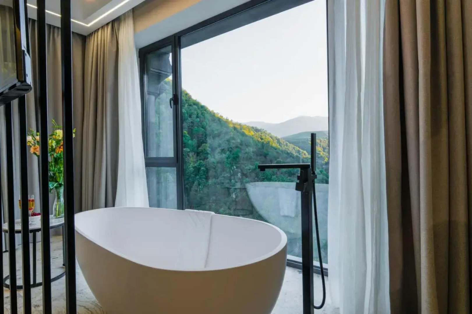 Mounthree Resort Hotel