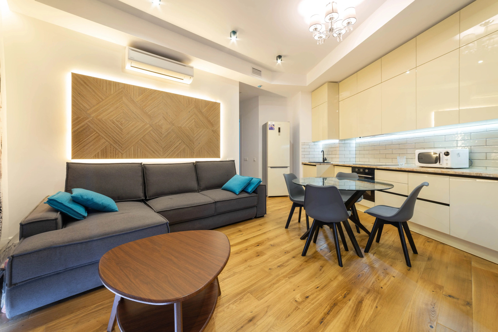 Апартаменты у моря в ЖК Актер Гэлакси 1