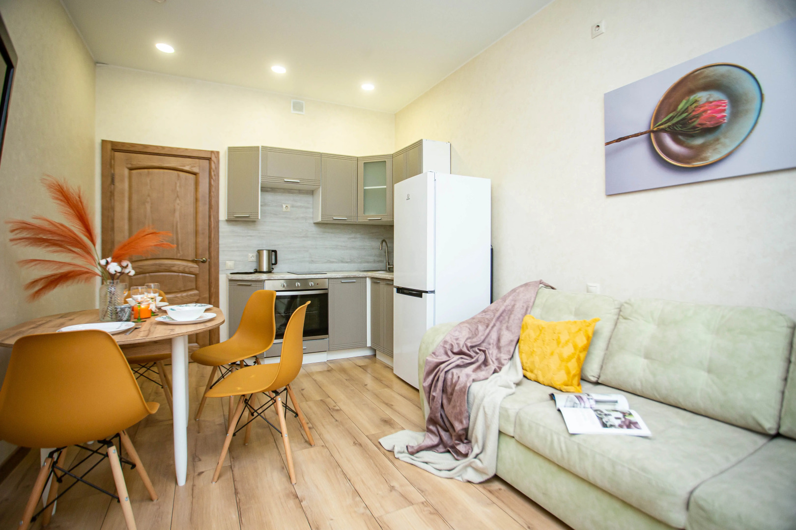 Апартаменты Unique Apart Веста на Мичурина рядом с Казначейством, Азотом и Пивоварней Баржа на Мичурина 58/3