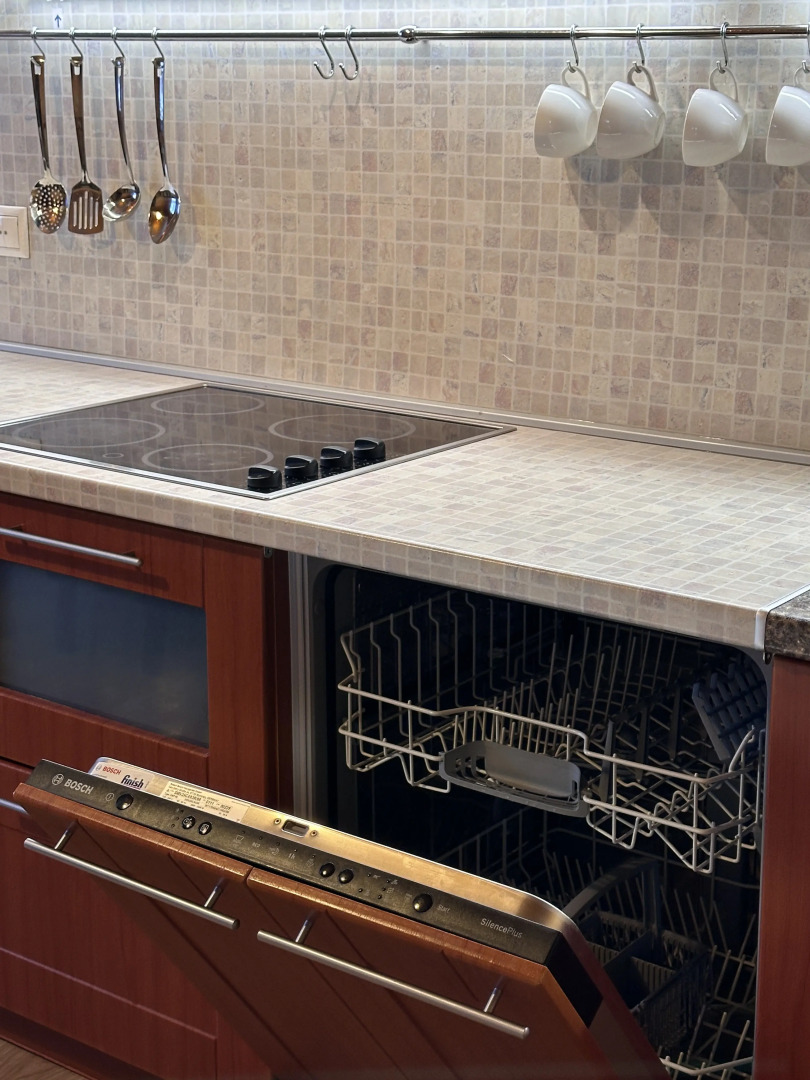 Коттедж на 17 гостей с красивым видом из окна и террасой