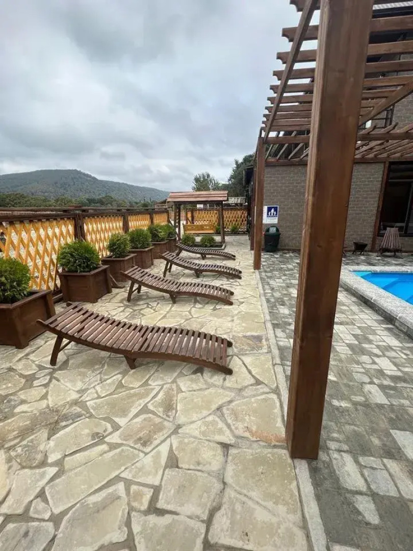 Частный дом с баней и бассейном