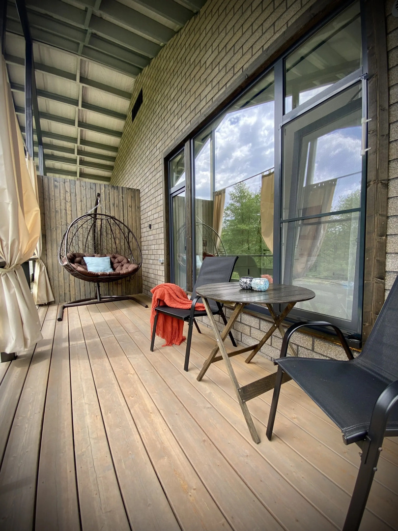 Частный дом с террасой