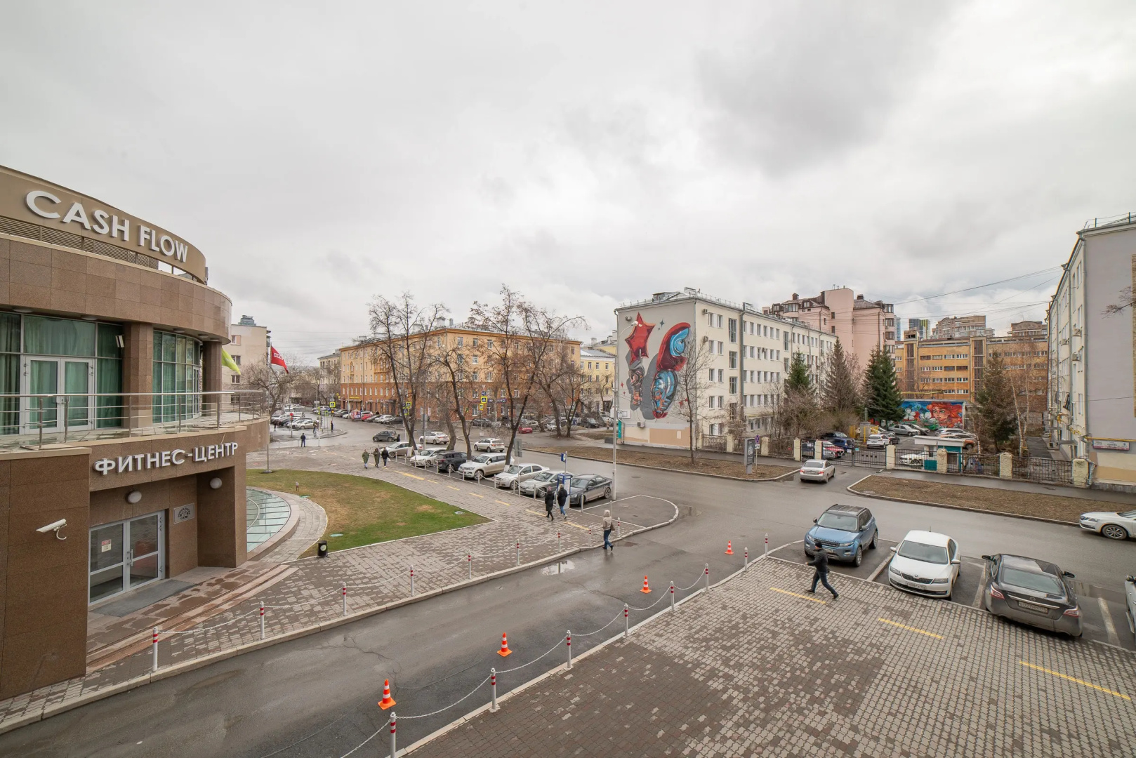 Квартира Сакко и Ванцетти 47, до 12 гостей