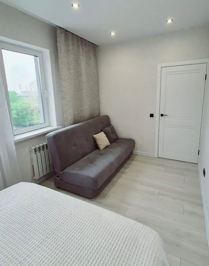 Апартаменты SleepNsk Красивая Трешка Около Аквапарка