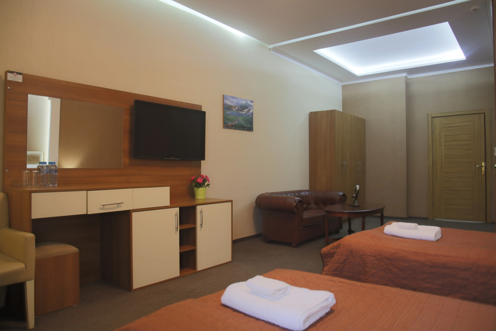 Отель Альва Донна