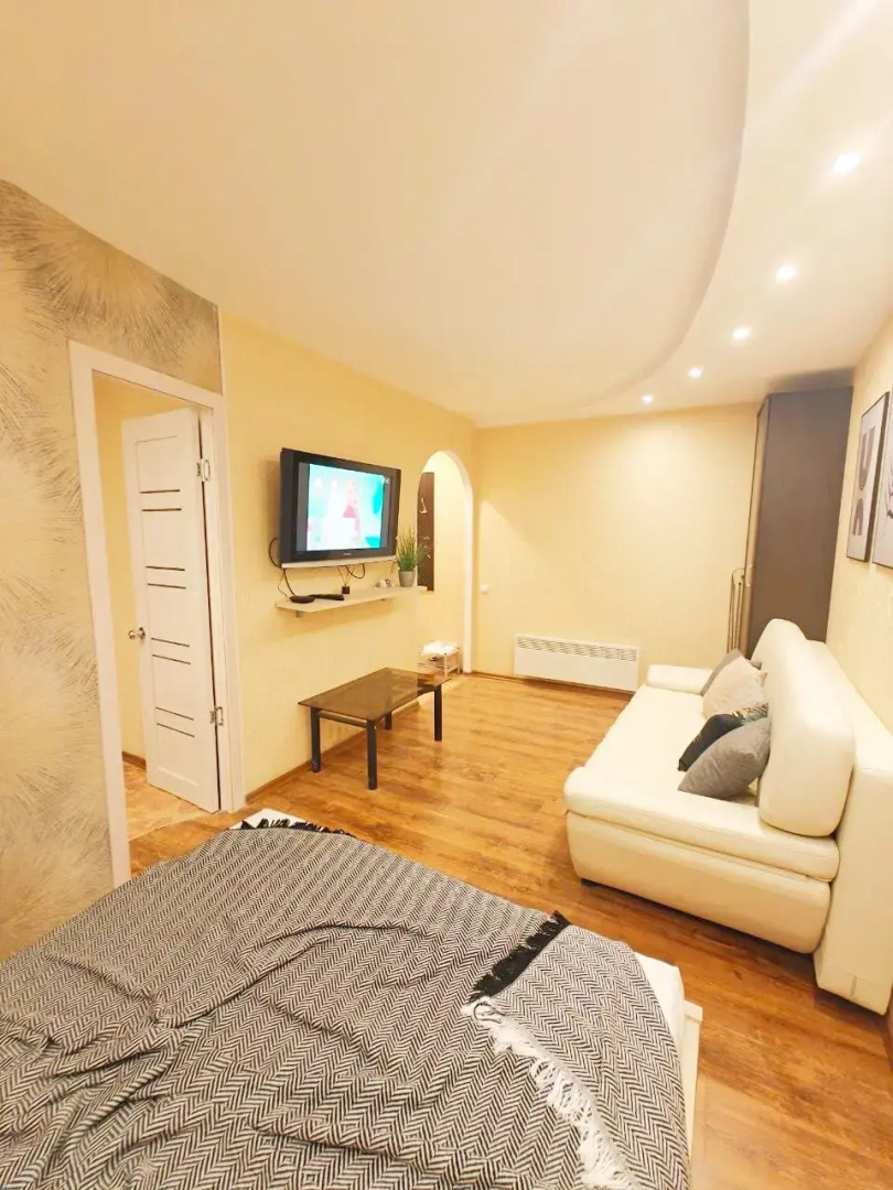 Апартаменты на площади Ленина