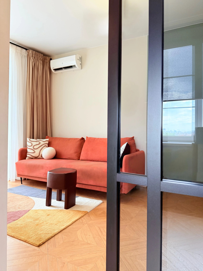 Квартира Роскошная двухкомнатная квартира в сталинке с видом на Аллею Героев