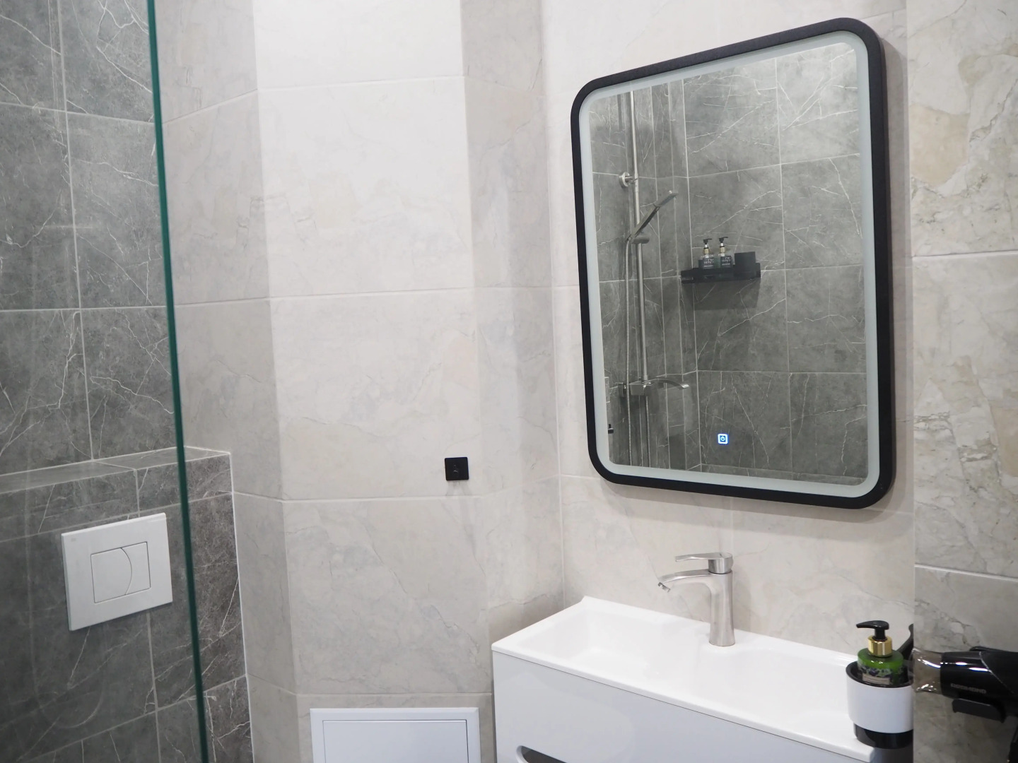 Квартира Современная студия на Дзержинского 86