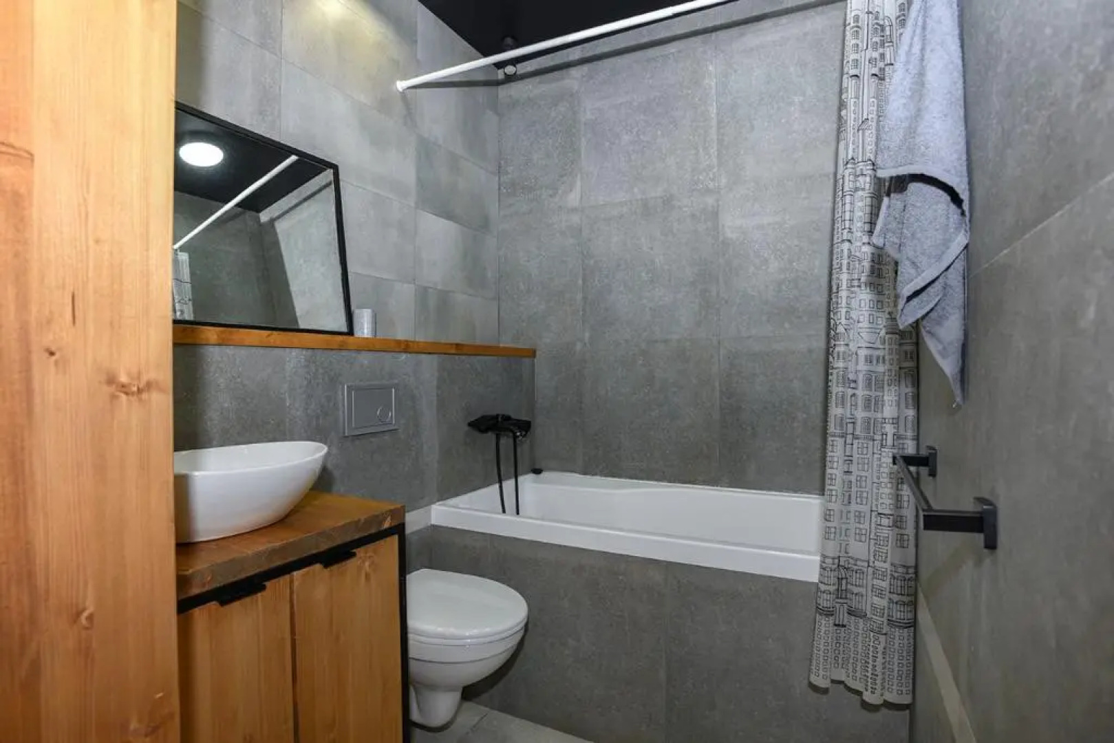 Апартаменты на набережной Максима Горького 49б