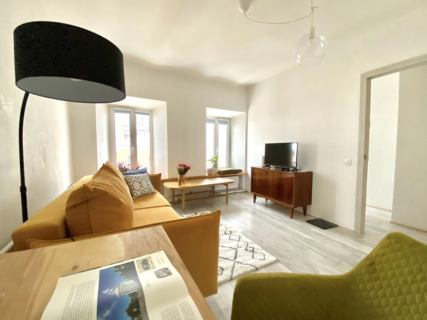 Квартира Mузыка кpыш, тихая и уютная