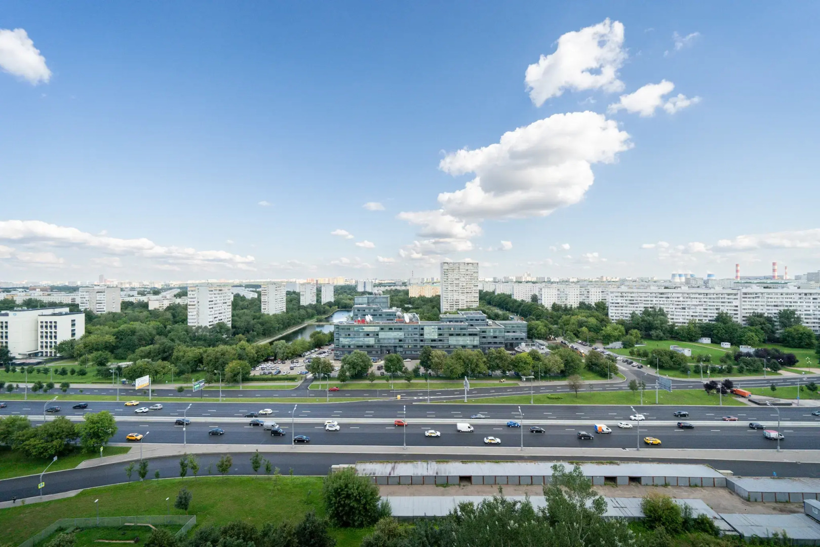 Квартира Стильная двухкомнатная квартира Natali apart на метро Пражская