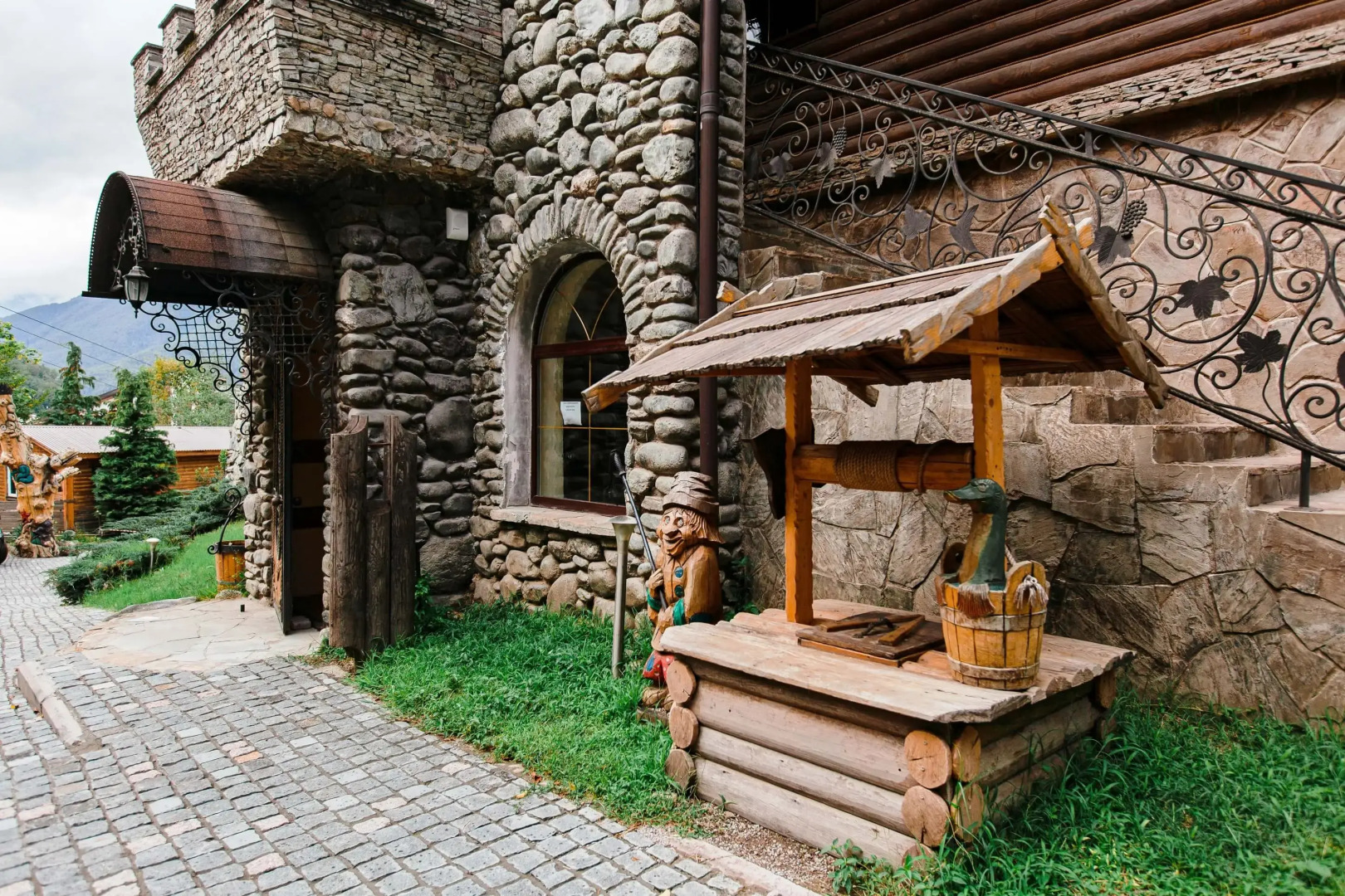 Отель Форт Эврика