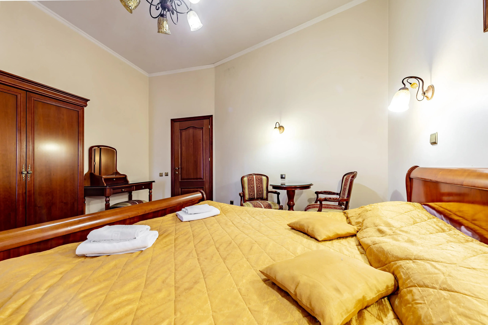 Отель Времена Года