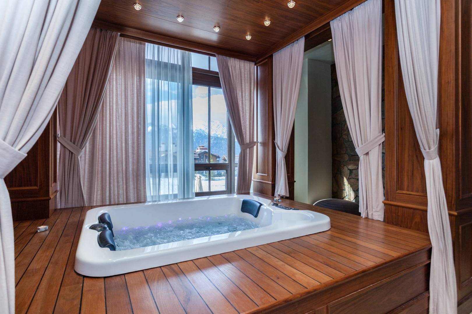 Поляна 1389 Отель и СПА