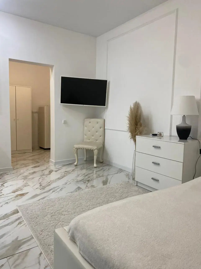 S Basseynom ZHK Metropol Apartments