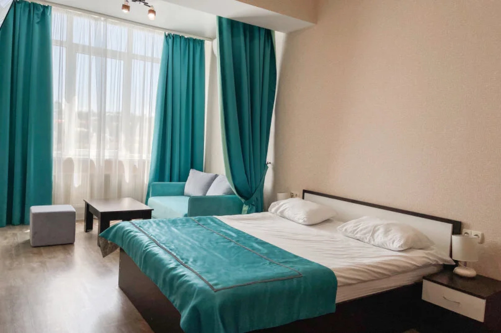 Апартаменты на Сенявина 5