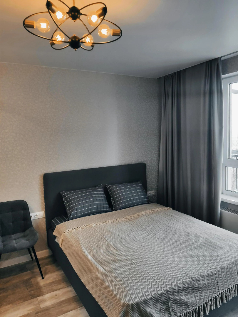 Апартаменты 8 марта 48/1