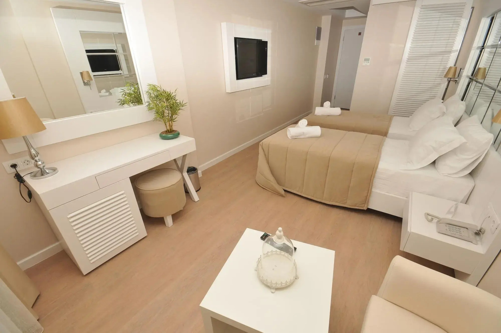 Отель Alesta Yacht