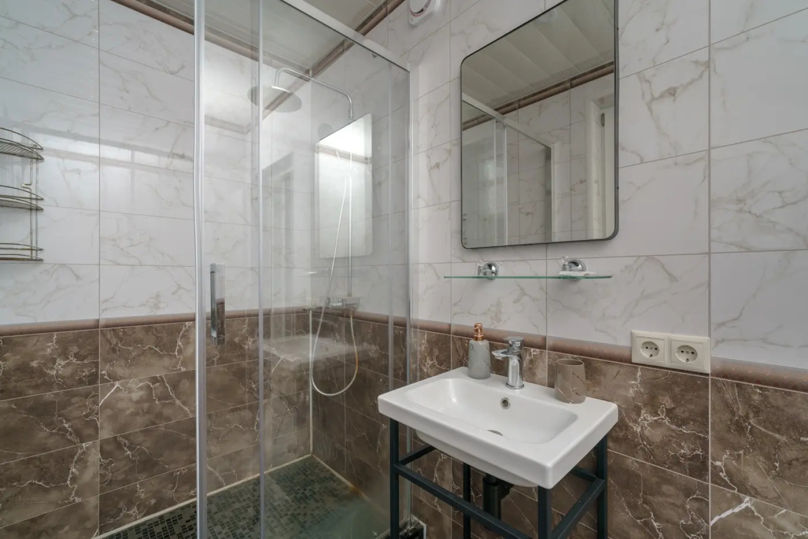 Частный дом коттедж Междуречье