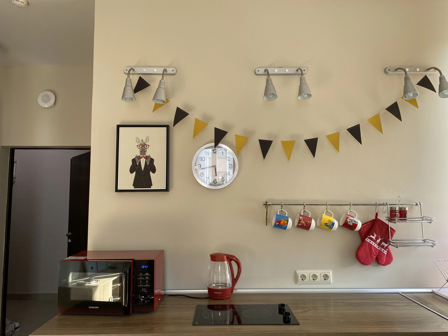 Апартаменты Сисайд на 65 лет Победы