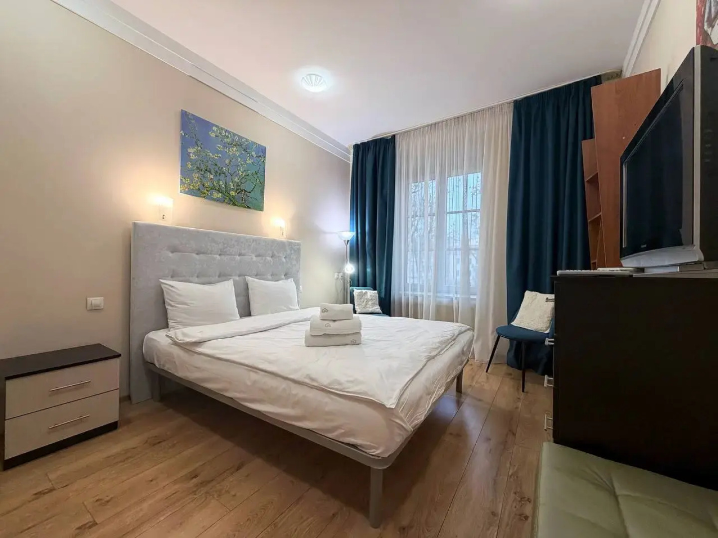 Апартаменты 1-комнатные HomeApart пр-т Независимости, 13