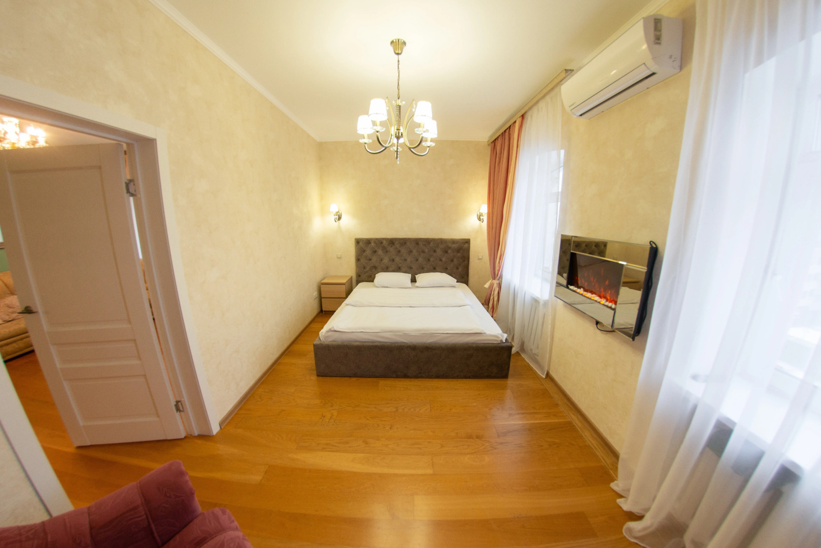 Апартаменты Исторические с Камином