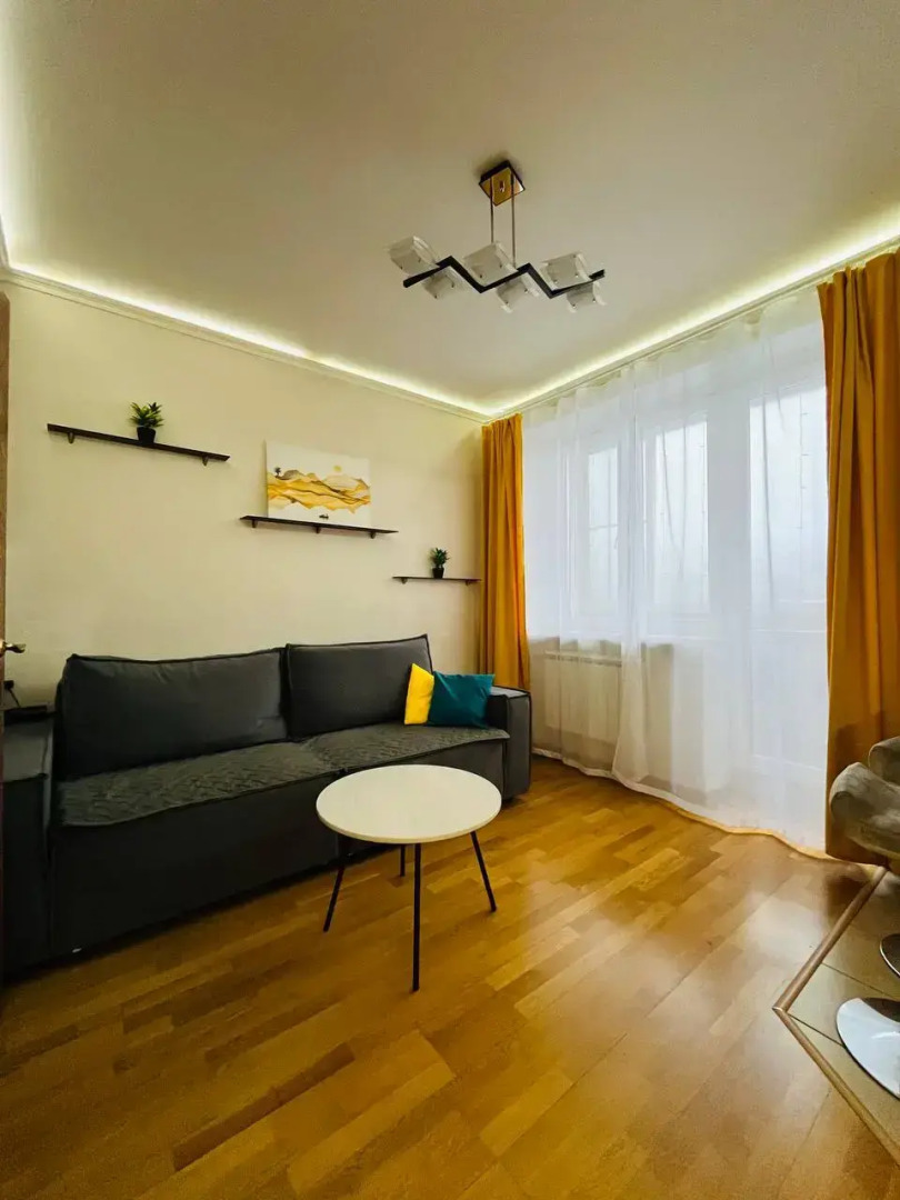 Квартира Уютная 2-х комнатная в 1 минуте от метро Академическая